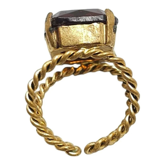 Western Germany Large Topaz Glass Rhinestone Ring Twisted Gold Tone Metal Size 7 - Picture 9 of 9